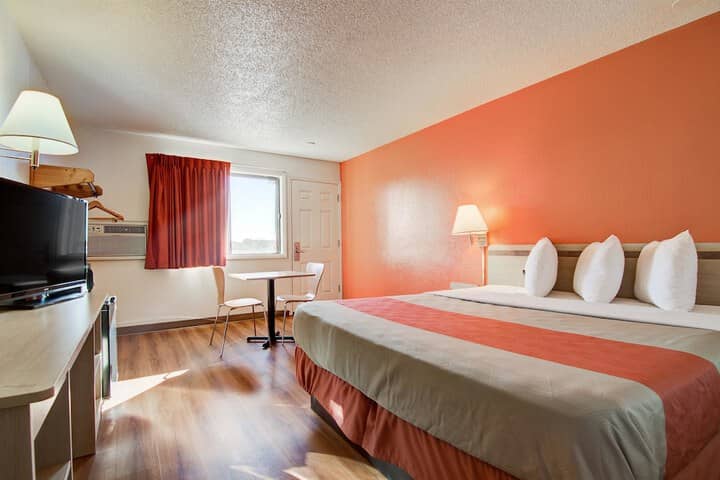 Room 20 of 28